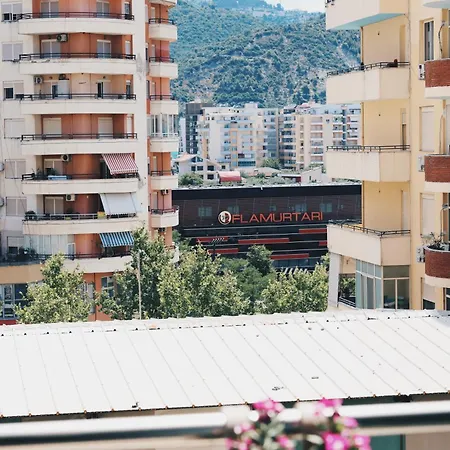 Lovia Apartamento Vlorë